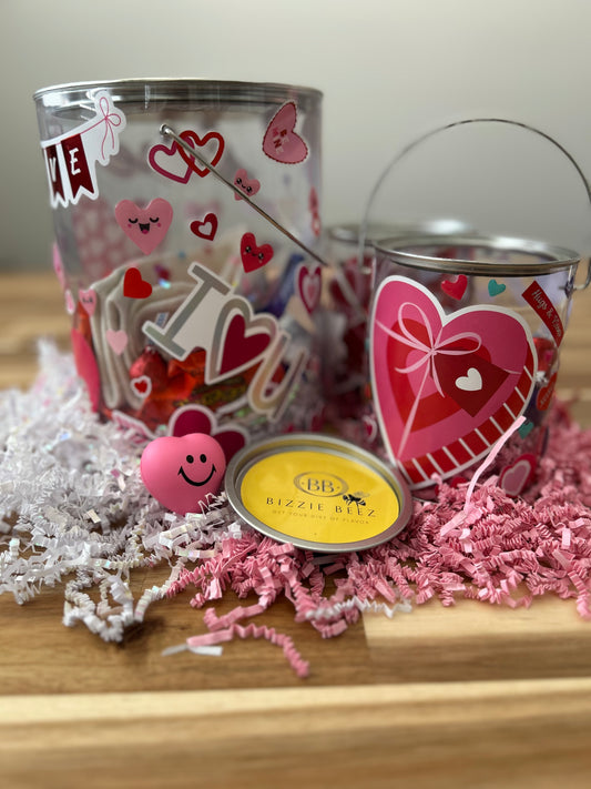 Bizzie's Duo Love Buckets